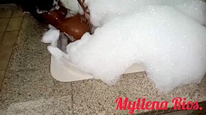Powerful amateur black girl gets fucked on the street