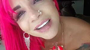 Visit Deborah Fantine, from Brazil, and enjoy her sensual performance