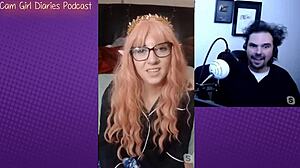Living from webcam, veteran model offers advice to newbies in her field