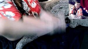 Enchantress Thornes 10 minute lotion foot fetish video; March 2024